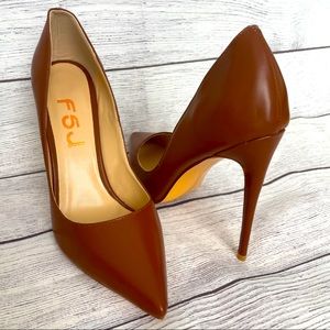 NWOT Faux Vegan Leather 5” Heel Stiletto Size 6